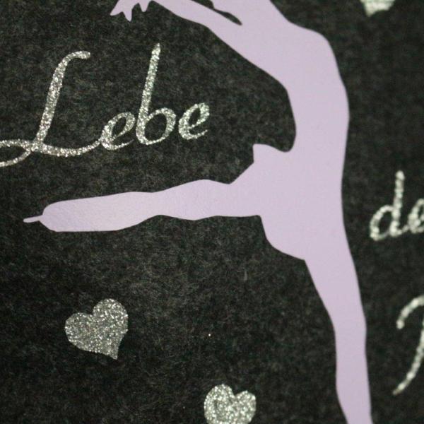 Filztasche groß, Kosmetiktasche Eiskunstlauf flieder